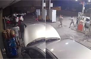 Quatro criminosos assaltaram um posto de combustível (Foto: Reprodução)