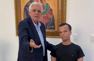 Themístocles anuncia nome de pré-candidato a vereador com nanismo em Teresina (Foto: Reprodução) Themístocles anuncia nome de pré-candidato a vereador com nanismo em Teresina (Foto: Reprodução)
