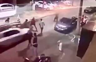 Crime foi registrado por câmeras de segurança (Foto: Reprodução) Crime foi registrado por câmeras de segurança (Foto: Reprodução)