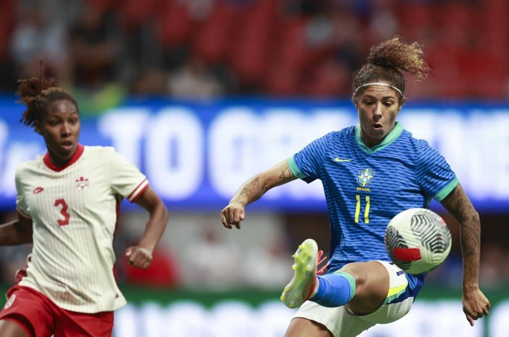 Cristiane entrou na partida no segundo tempo