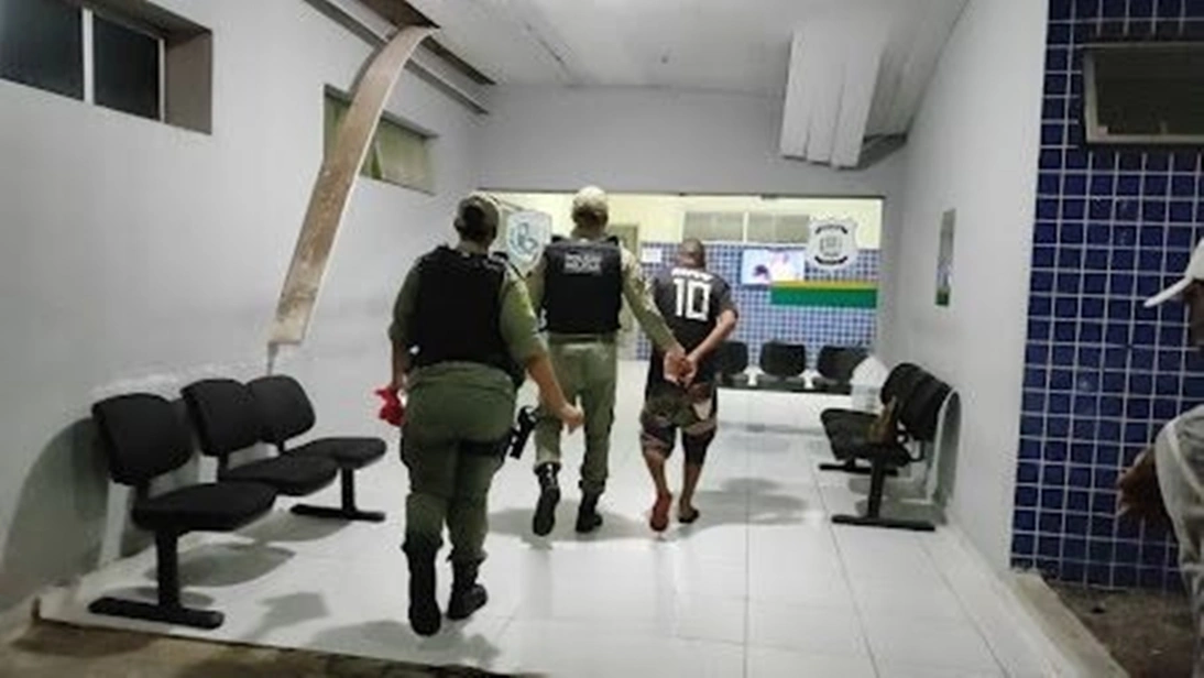 Francisco Adriano Nascimento de Araújo foi preso na noite desta quarta-feira (10/04)