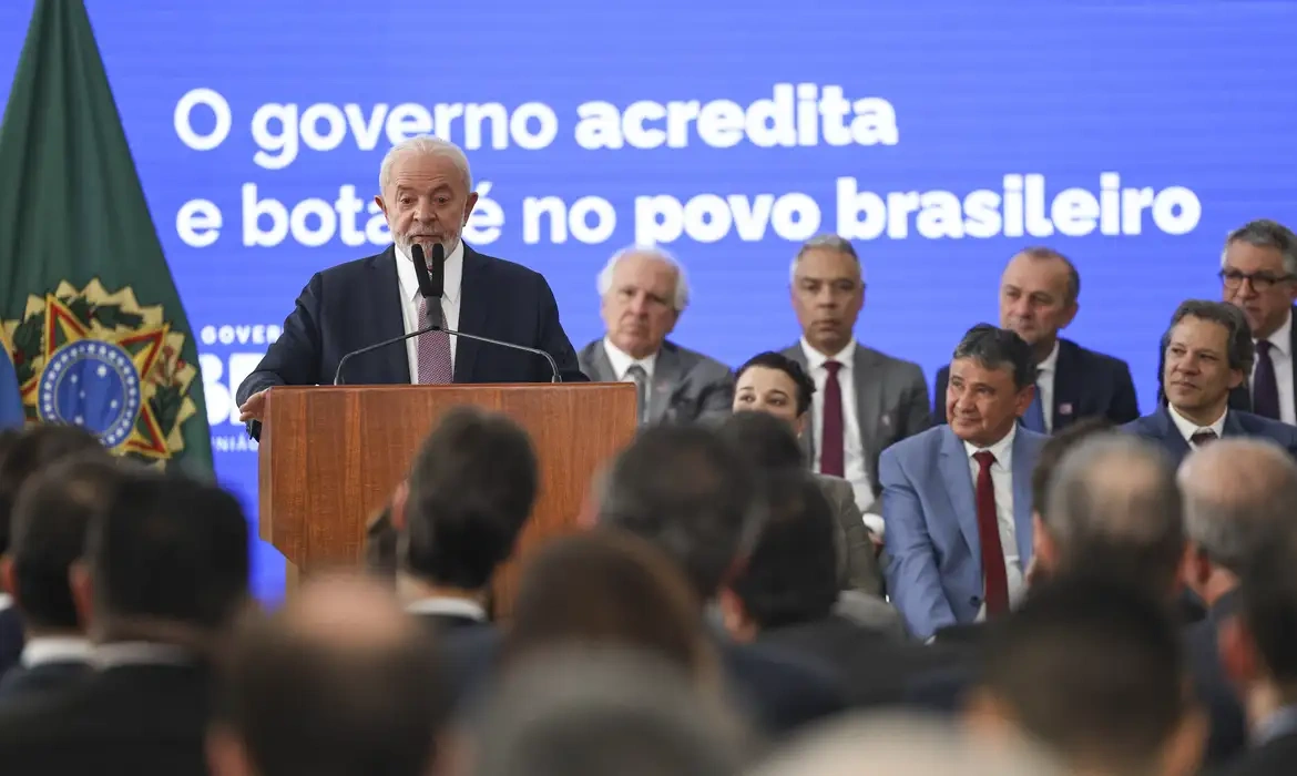 Governo Federal facilita crédito e renegocia dívidas de pequenos negócios