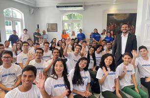 Governo premia estudantes da rede estadual com R$ 1412 por melhores notas no Enem (Foto: Tiago Moura/Conecta Piauí) Governo premia estudantes da rede estadual com R$ 1412 por melhores notas no Enem (Foto: Tiago Moura/Conecta Piauí)