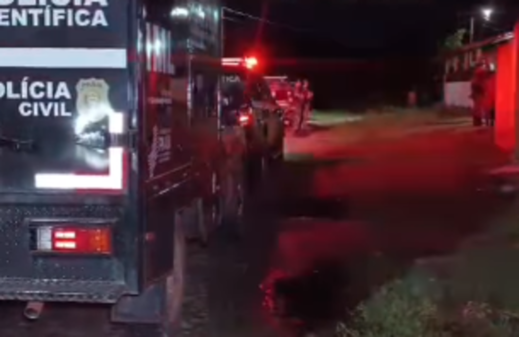 Adolescente de 16 anos é executado a tiros dentro da própria casa em Parnaíba