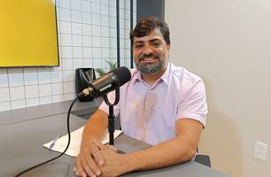 ‘Barbudinho’ relata trajetória e fala sobre pré-campanha em Curralinhos (Foto: Stefanny Sales/Conecta Piauí) ‘Barbudinho’ relata trajetória e fala sobre pré-campanha em Curralinhos (Foto: Stefanny Sales/Conecta Piauí)