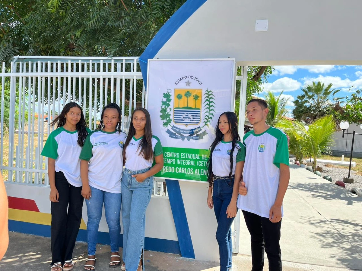 Centro de Ensino de Tempo Integral (Ceti) Alfredo Carlos Alencar