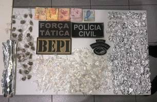 Drogas apreendidas pela PM (Foto: Reprodução) Drogas apreendidas pela PM (Foto: Reprodução)
