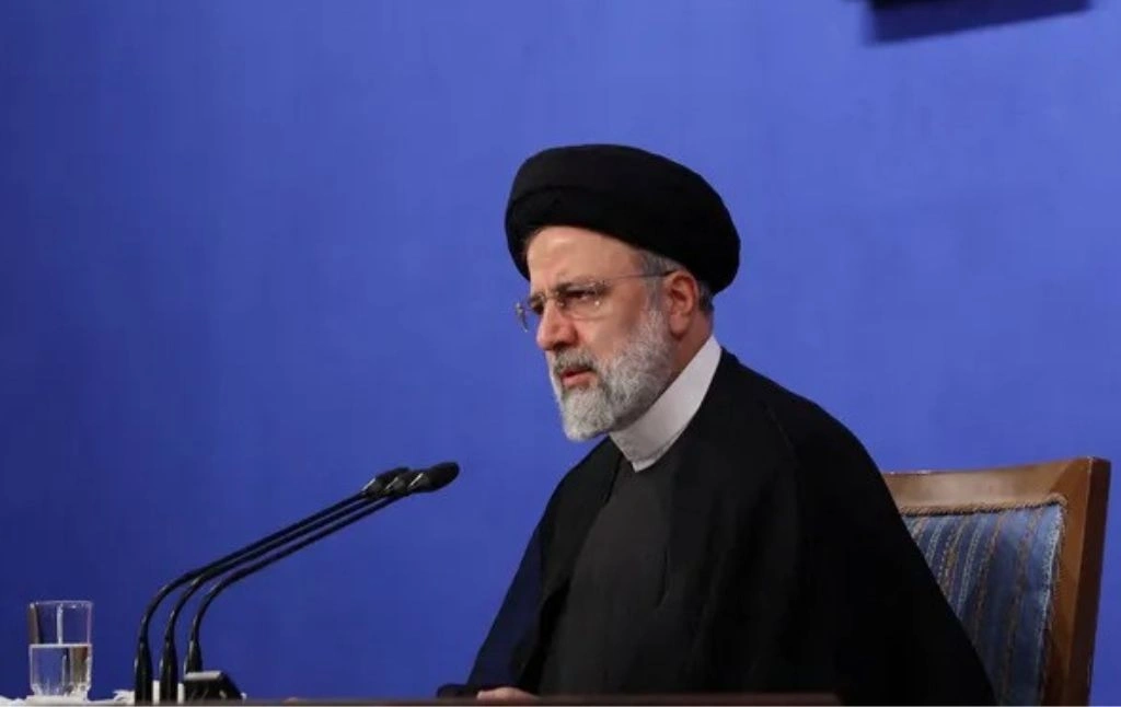 Helicóptero que transportava o presidente iraniano cai e informações preocupam