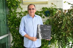 Livro 'Praia Serra Cachoeira' destaca belezas naturais desconhecidas pelos piauienses (Foto: Reprodução) Livro 'Praia Serra Cachoeira' destaca belezas naturais desconhecidas pelos piauienses (Foto: Reprodução)