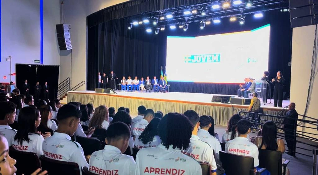 Solenidade de admissão de 400 Jovens Aprendizes