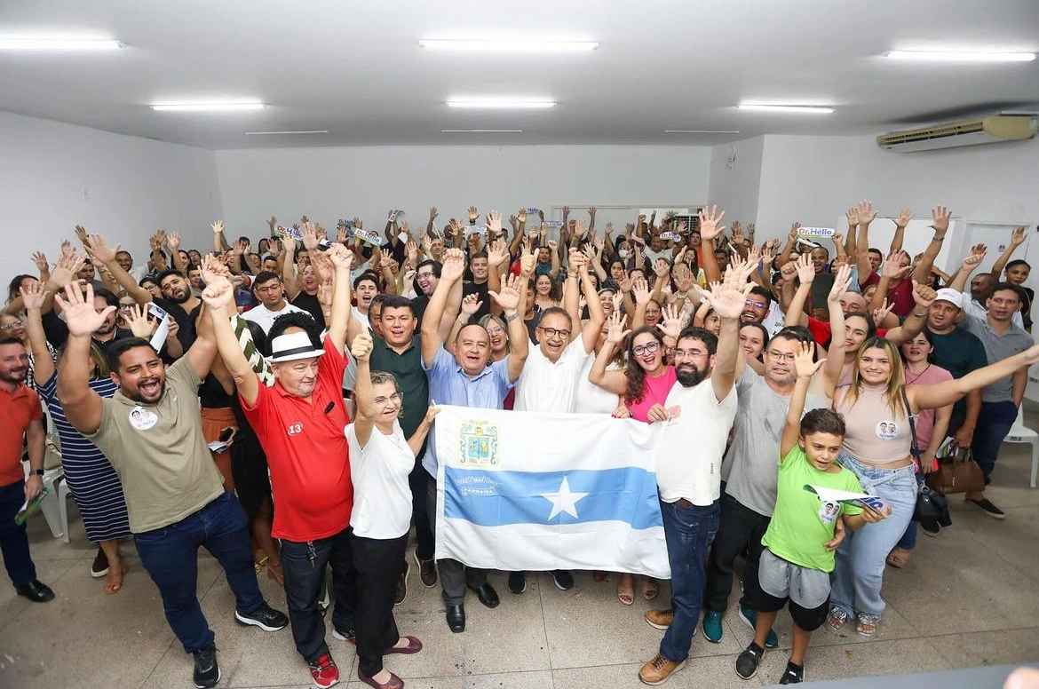 Dr. Hélio se reúne com deputado Rubens Vieira na presença de amigos e amigas em Parnaíba