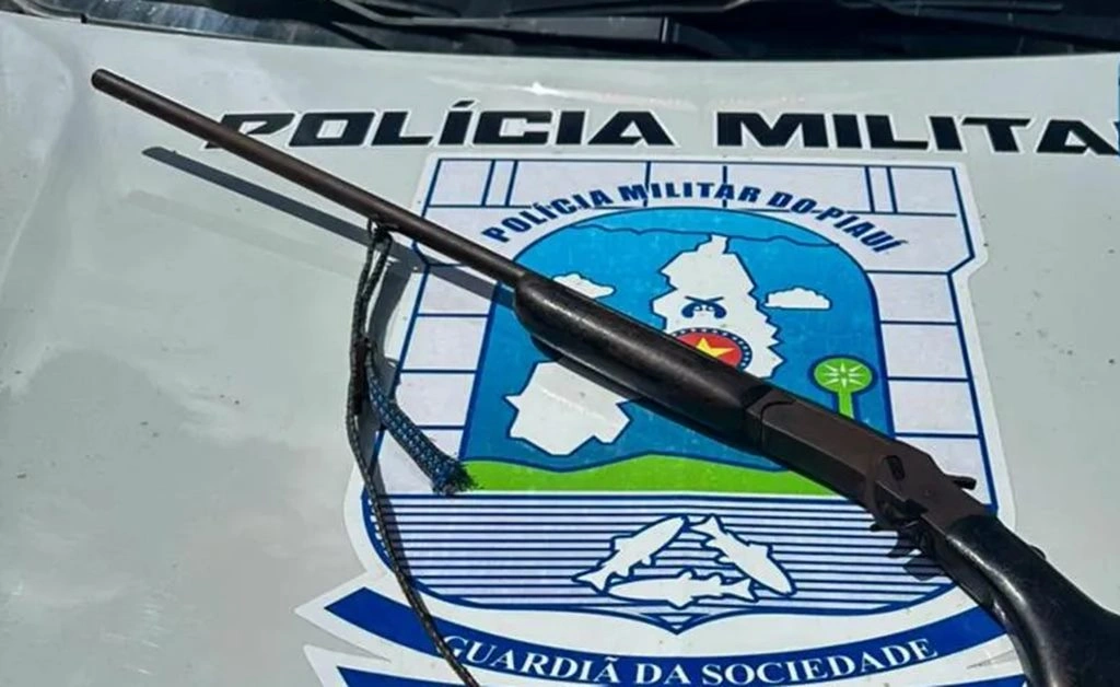 Homem atira contra o próprio pai