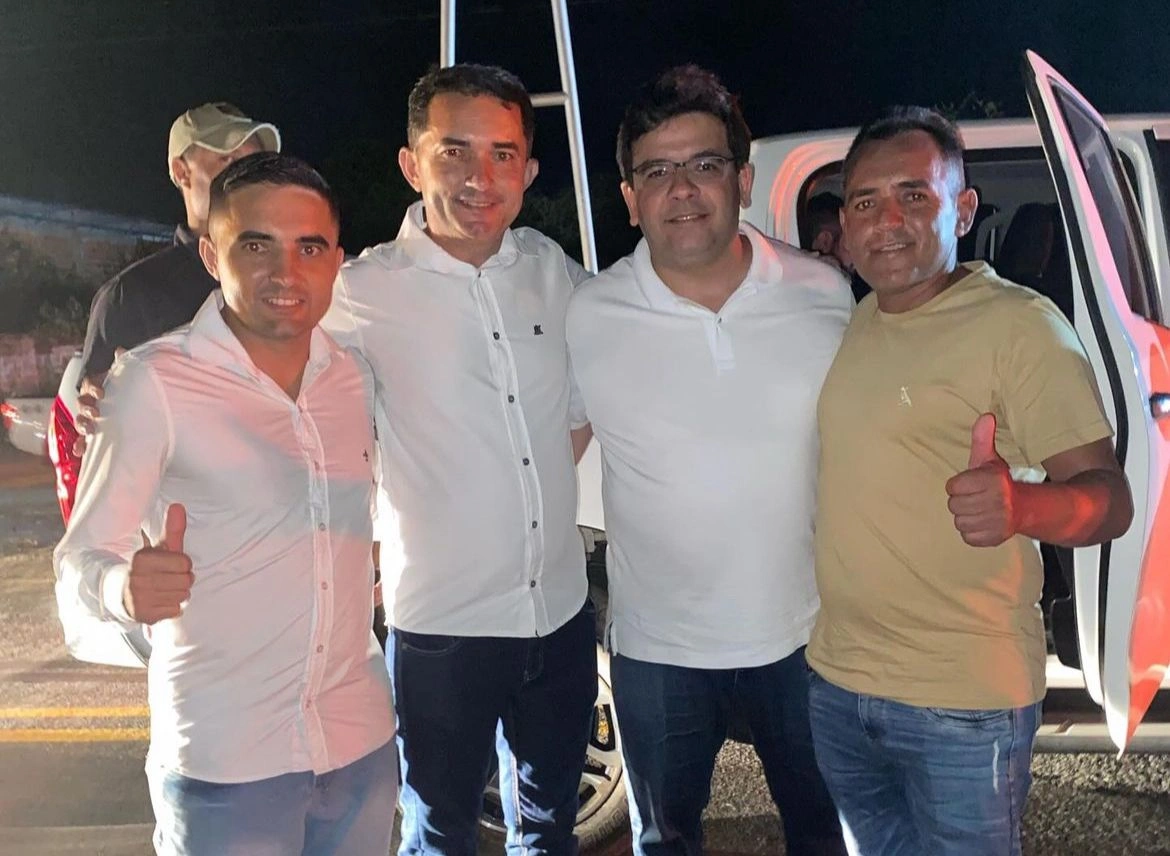 Pré-candidato a prefeito de Queimada Nova, Adilson Coelho, anuncia 1º pré-candidato a vereador de sua base