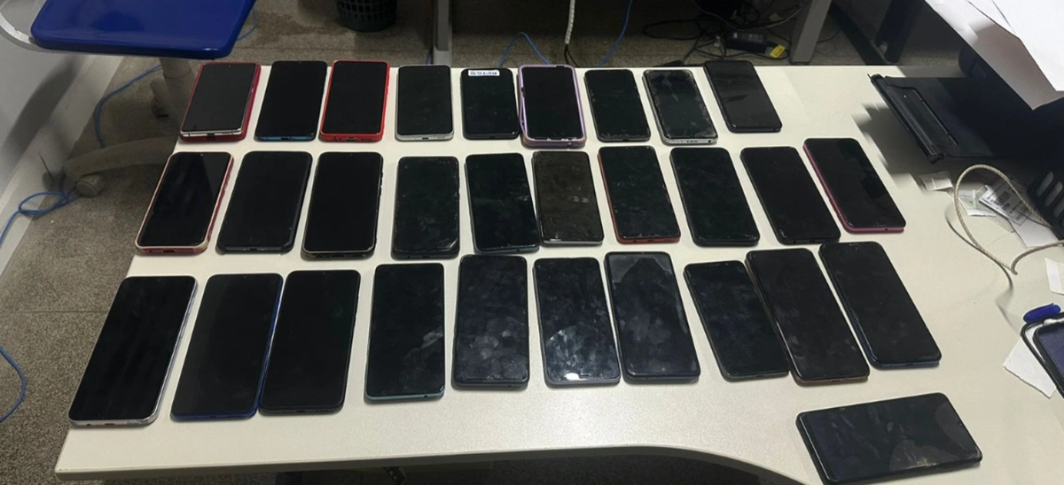 Celulares recuperados pela polícia