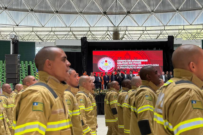 Corpo de Bombeiros do Piauí celebra 80 anos e nomeia 205 novos soldados Corpo de Bombeiros do Piauí celebra 80 anos e nomeia 205 novos soldados