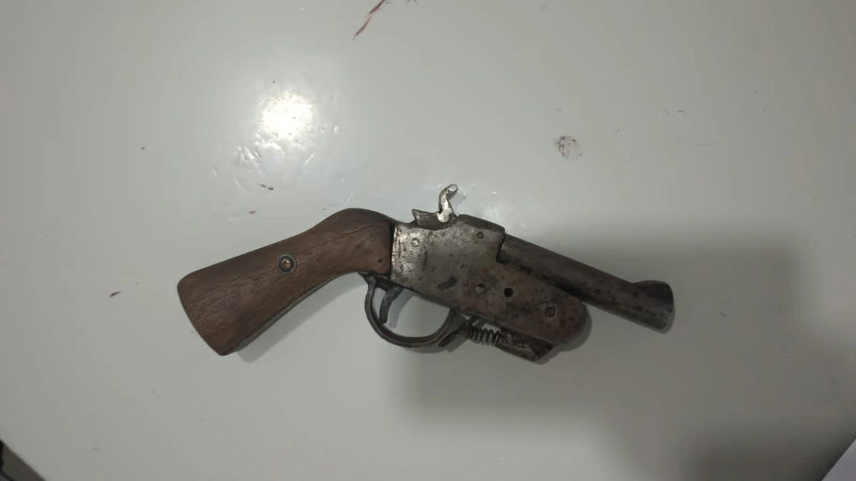 Homem é preso com arma de fogo artesanal em Demerval Lobão