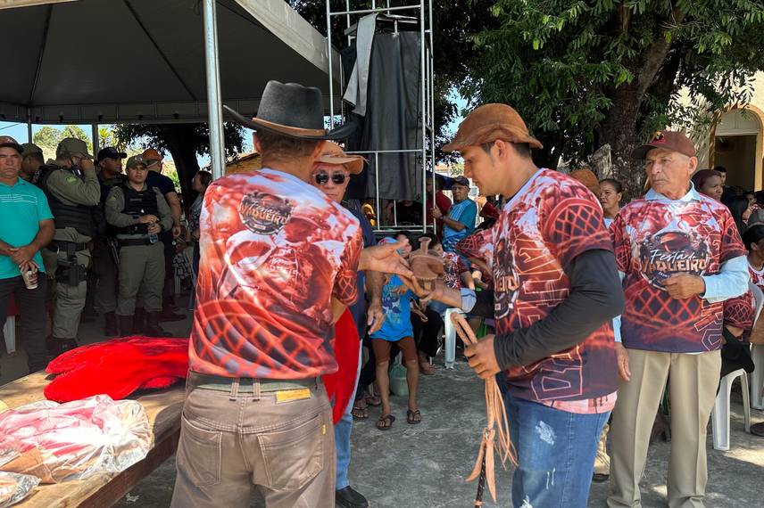 Recheada de fé e shows, Demerval Lobão comemora tradicional Festa do Vaqueiro Recheada de fé e shows, Demerval Lobão comemora tradicional Festa do Vaqueiro