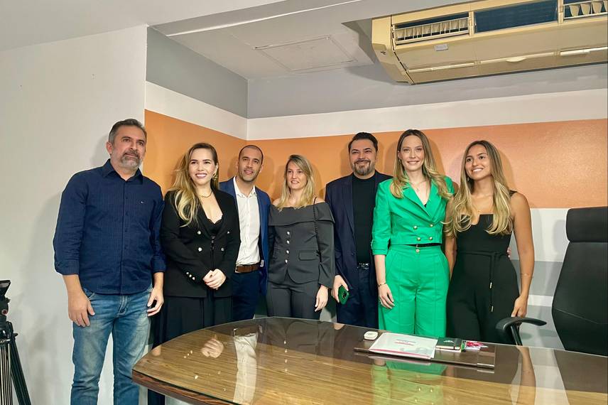 Vanessa Tapety assume cadeira na Assembleia Legislativa do Piauí Vanessa Tapety assume cadeira na Assembleia Legislativa do Piauí