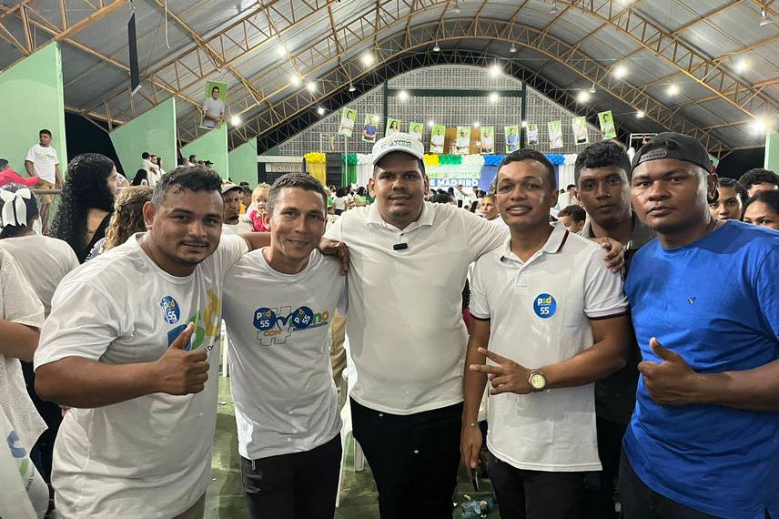 Convenção oficializa candidatura de Alandelon à Prefeitura de Madeiro Convenção oficializa candidatura de Alandelon à Prefeitura de Madeiro