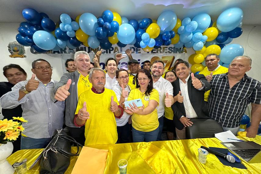 DC homologa a candidatura de 27 vereadores e declara apoio a Fábio Novo DC homologa a candidatura de 27 vereadores e declara apoio a Fábio Novo