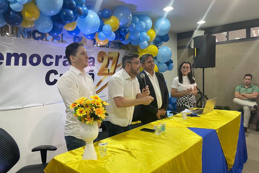 DC homologa a candidatura de 27 vereadores e declara apoio a Fábio Novo DC homologa a candidatura de 27 vereadores e declara apoio a Fábio Novo