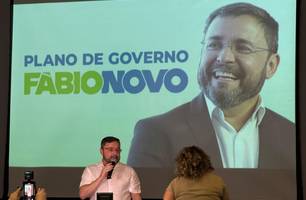 Fábio Novo apresenta plano de governo da coligação 'Juntos por Teresina' (Foto: Tiago Moura/ Conecta Piauí) Fábio Novo apresenta plano de governo da coligação 'Juntos por Teresina' (Foto: Tiago Moura/ Conecta Piauí)