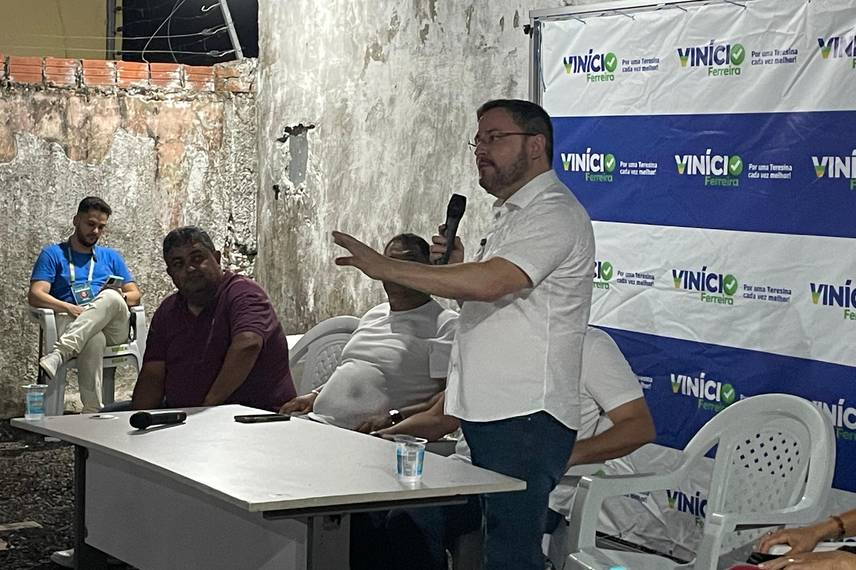 Fábio Novo realiza encontro com grupo básico de trabalhadores de Teresina Fábio Novo realiza encontro com grupo básico de trabalhadores de Teresina