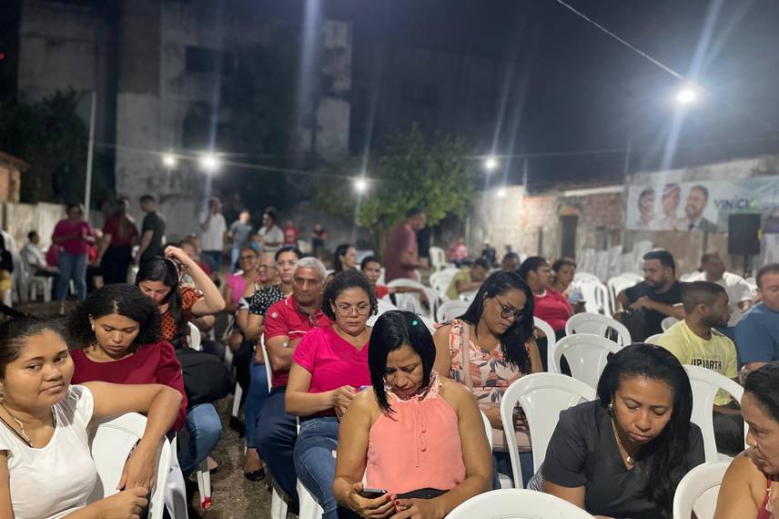 Fábio Novo realiza encontro com grupo básico de trabalhadores de Teresina Fábio Novo realiza encontro com grupo básico de trabalhadores de Teresina
