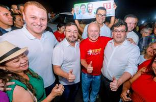 Fábio Novo reúne 10 mil carros no Madrugadão do Novo (Foto: Reprodução/Luan Caio)