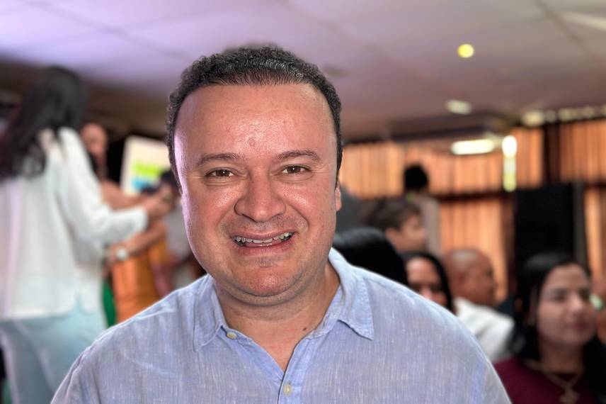 Fábio Novo reúne 300 candidatos a vereador em Teresina após encontro com Lula Fábio Novo reúne 300 candidatos a vereador em Teresina após encontro com Lula