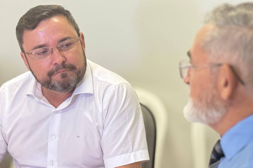 Fábio Novo visita Conselho Regional de Medicina Veterinária do Estado do Piauí Fábio Novo visita Conselho Regional de Medicina Veterinária do Estado do Piauí