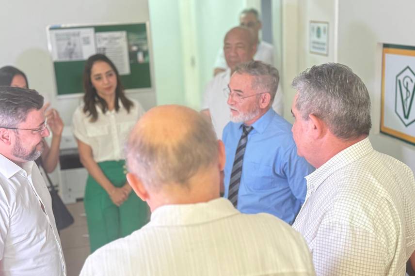 Fábio Novo visita Conselho Regional de Medicina Veterinária do Estado do Piauí Fábio Novo visita Conselho Regional de Medicina Veterinária do Estado do Piauí