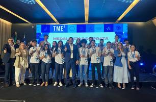 Governador premia mais de 200 estudantes vencedores de torneio de matemática (Foto: Maria Clara César/ Conecta Piauí) Governador premia mais de 200 estudantes vencedores de torneio de matemática (Foto: Maria Clara César/ Conecta Piauí)