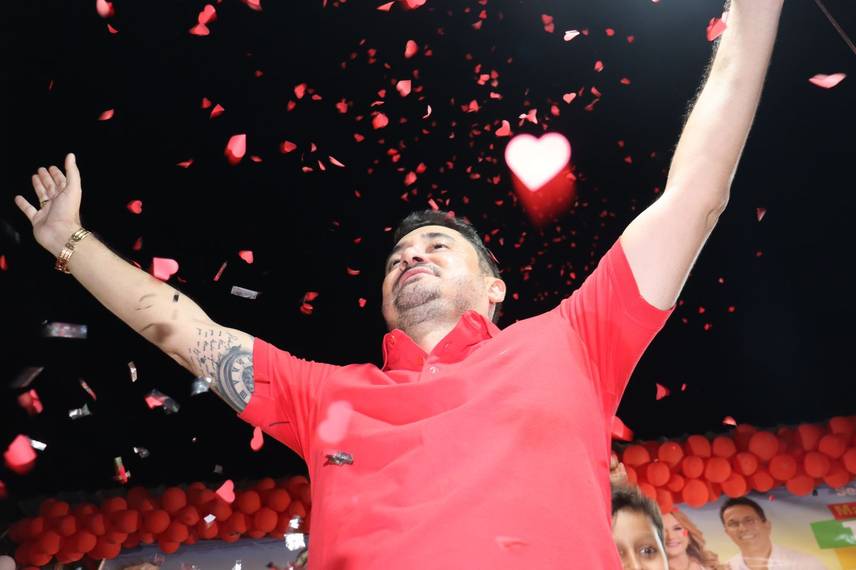 Luciano Fonseca é oficializado como candidato a prefeito de Bertolínia Luciano Fonseca é oficializado como candidato a prefeito de Bertolínia