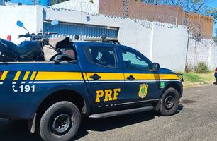 Motocicleta apreendida pela polícia (Foto: Repórter 12 / Conecta Piauí) Motocicleta apreendida pela polícia (Foto: Repórter 12 / Conecta Piauí)