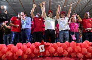 São Francisco do Piauí: governador participa de comício do candidato Dr. Fabiano (Foto: Joseph Silva/Conecta Piauí) São Francisco do Piauí: governador participa de comício do candidato Dr. Fabiano (Foto: Joseph Silva/Conecta Piauí)