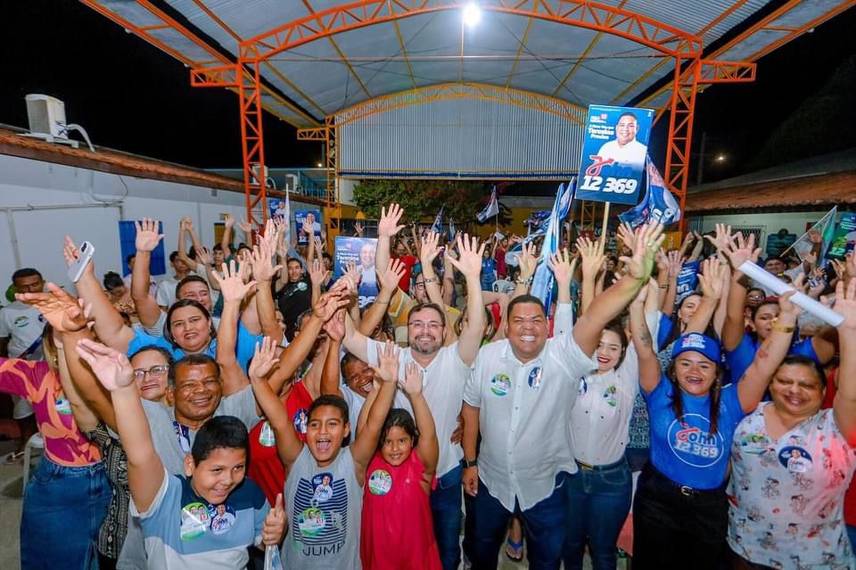 Vereador John Wallace realiza reunião com apoiadores no Parque Alvorada Vereador John Wallace realiza reunião com apoiadores no Parque Alvorada