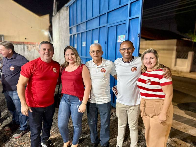 Candidato a prefeito de Ribeiro Gonçalves reúne centenas de apoiadores em Teresina