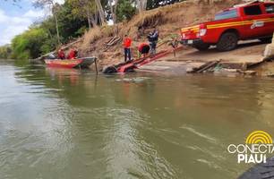 Corpo de homem é encontrado apenas com sunga no Rio Parnaíba, zona Sul de Teresina (Foto: Conecta Piauí) Corpo de homem é encontrado apenas com sunga no Rio Parnaíba, zona Sul de Teresina (Foto: Conecta Piauí)