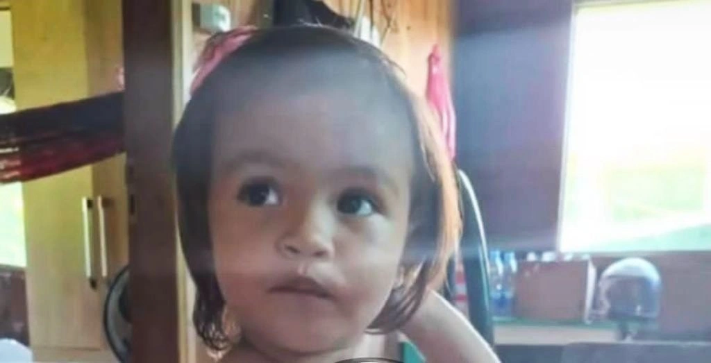 Criança de 1 ano e 6 meses de idade morta