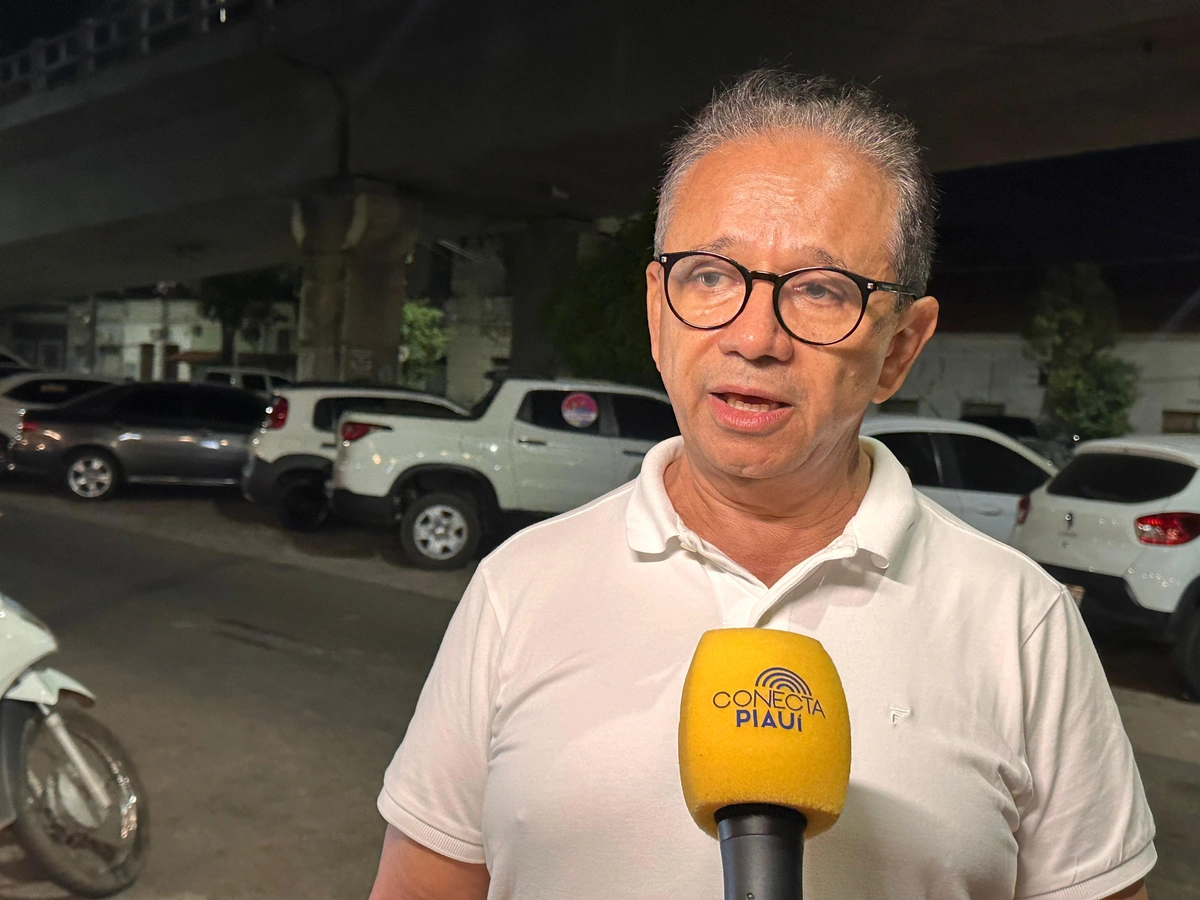 Dr. Hélio discute desenvolvimento econômico em plenária com empreendedores em PHB