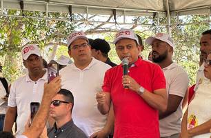 Dr. João Carlos realiza grande caminhada ao lado do governador em Porto Alegre-PI (Foto: Conecta Piauí)