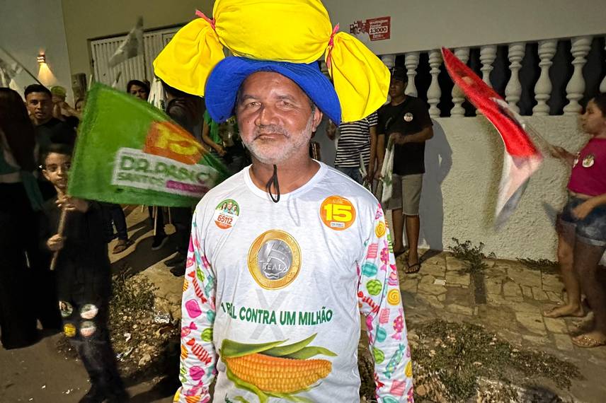 Dr. Pablo Santos realiza grande caminhada com Rafael Fonteles em Picos Dr. Pablo Santos realiza grande caminhada com Rafael Fonteles em Picos