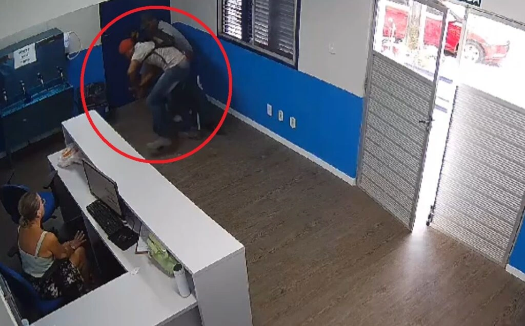 Dupla de criminosos rouba arma de policial em pleno serviço no Maranhão