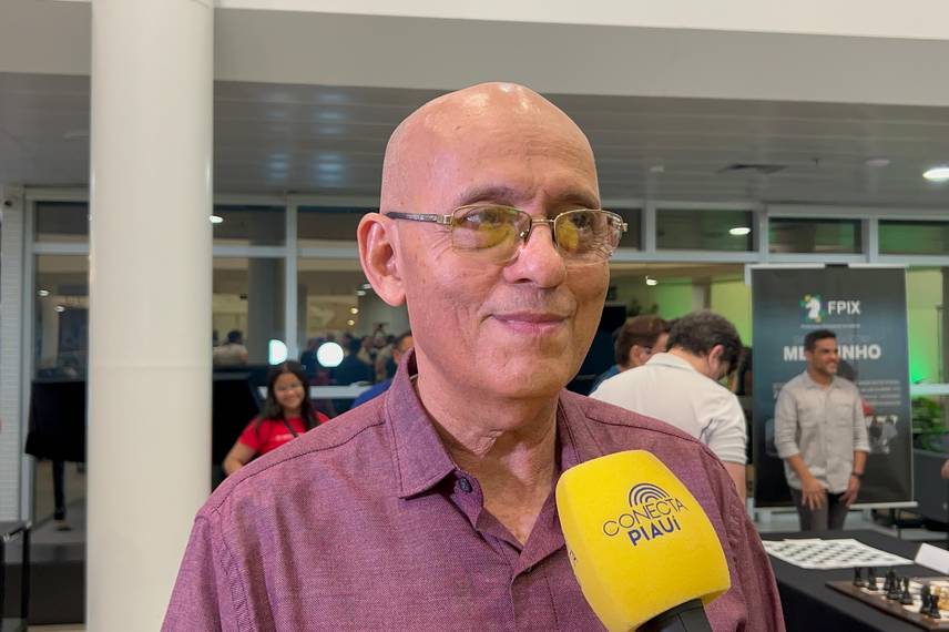 Enxadrista Mequinho participa de 20 partidas simultâneas em Teresina Enxadrista Mequinho participa de 20 partidas simultâneas em Teresina