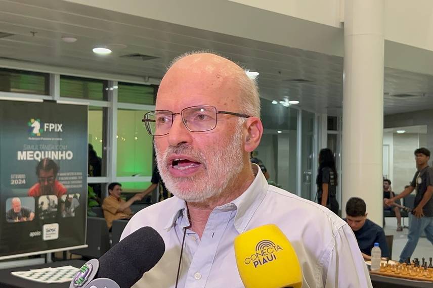 Enxadrista Mequinho participa de 20 partidas simultâneas em Teresina Enxadrista Mequinho participa de 20 partidas simultâneas em Teresina