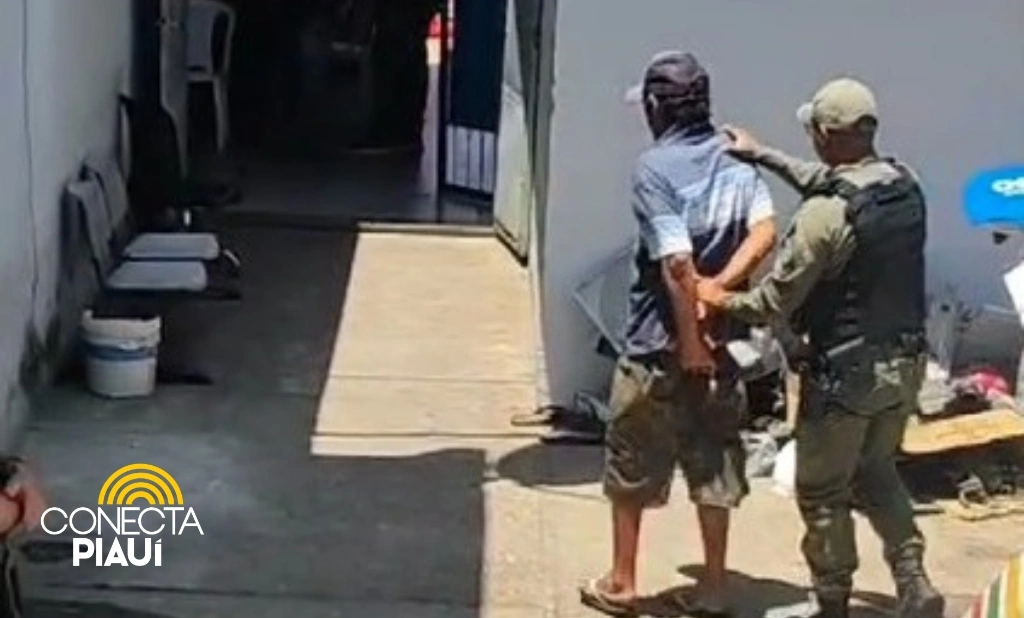 Homem é preso por agredir companheira dentro de casa na zona Leste de Teresina