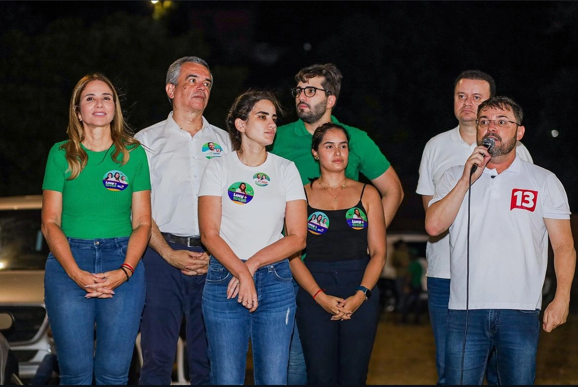 Lucy e Fábio Novo reúnem centenas de amigos e amigas no bairro Porto do Centro