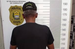 Polícia Civil prende foragido acusado de homicídio qualificado em Corrente (Foto: Reprodução) Polícia Civil prende foragido acusado de homicídio qualificado em Corrente (Foto: Reprodução)