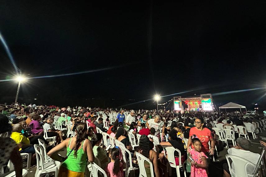 Zé Neto reúne mais de 4 mil pessoas em encontro com Fábio Novo em Teresina Zé Neto reúne mais de 4 mil pessoas em encontro com Fábio Novo em Teresina